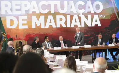 Brasília (DF), 25/10/2024 - O presidente Luiz Inácio Lula da Silva participa de cerimônia de assinatura do novo acordo de repactuação da reparação dos danos da tragédia de Mariana (MG). Foto: Marcelo Camargo/Agência Brasil
