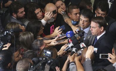 O presidente Jair Bolsonaro preside Solenidade de Lançamento de Linha de Crédito do BNDES para Organizações Filantrópicas.