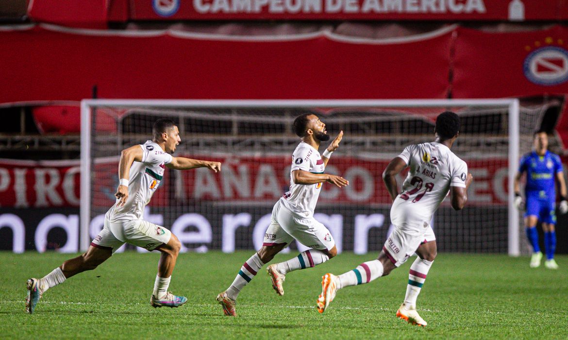 Fluminense x Argentinos Juniors hoje, terça, 8, pela Libertadores; veja  horário e onde assistir