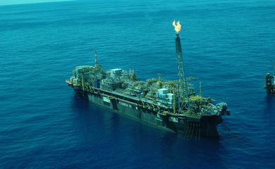 Petrobras localiza hidrocarbonetos no pré-sal da Bacia de Campos