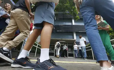 São Paulo (SP), 10/11/2024 - Estudantes  no segundo dia de provas do ENEM na UNIP Vergueiro em São Paulo. Foto: Paulo Pinto/Agência Brasil