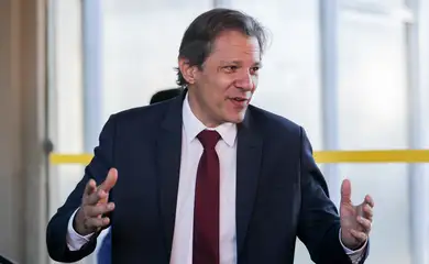 Brasília-DF - 26.06.2023 - O ministro da Fazenda Fernando Haddad, chega ao Ministério da Fazenda, para reunião com políticos da Frente Parlamentar da Agricultura. Foto: José Cruz/ Agência Brasil