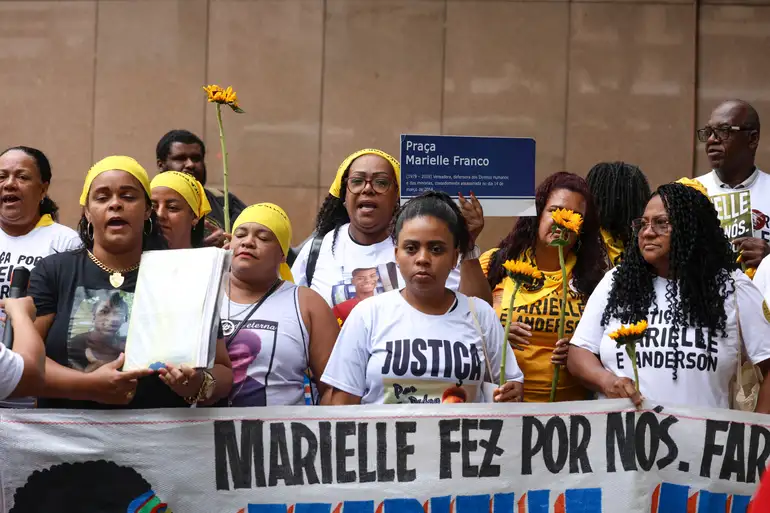 Rio de Janeiro (RJ), 30/10/2024 – Ato pede Justiça por Marielle e Anderson em frente ao Tribunal de Justiça, no centro do Rio de Janeiro. Foto: Tomaz Silva/Agência Brasil