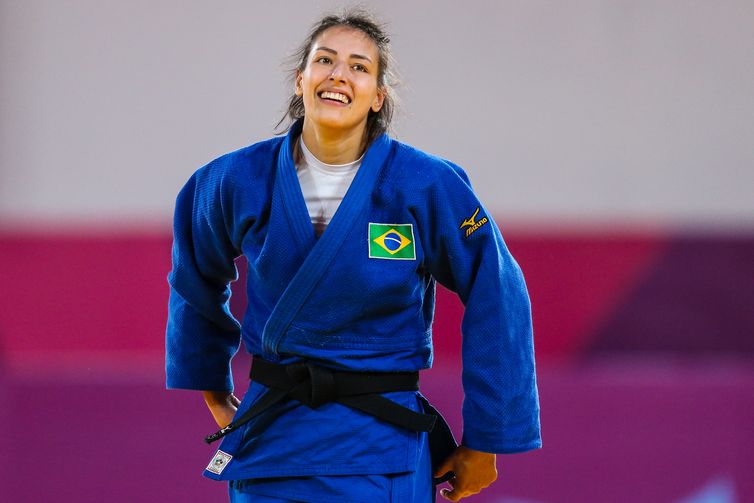 Alexia Castilhos (Brasil), medalha de bronze na categoria -63kg do jud