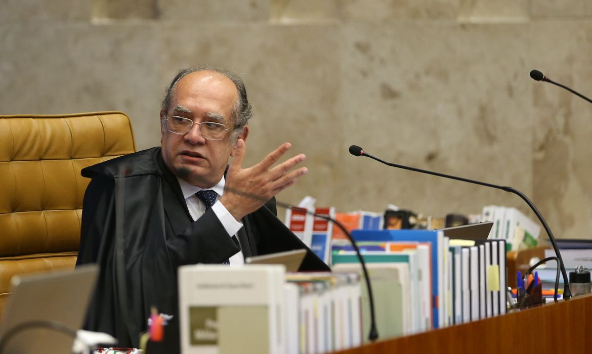 Brasília -  O ministro Gilmar Mendes fala durante sessão plenária do Supremo Tribunal Federal para julgar validade das delações da JBS (José Cruz/Agência Brasil)