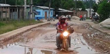 Mototaxistas em Tabatinga, no Amazonas