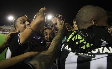 Gatito Fernández, do Botafogo, na Copa do Brasil contra o Náutico