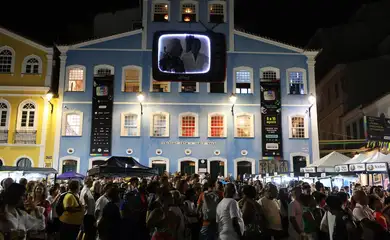 Rovena Rosa/Agência Brasil Salvador (BA), 06/08/2025 - Abertura da Festa Literária Internacional do Pelourinho - Flipelô, que homenageia Dias Gomes, no Largo do Pelourinho. Foto: Rovena Rosa/Agência Brasil