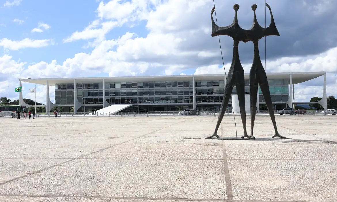 Brasília, (DF) -  Projeto de recuperação da Praça dos Três Poderes. Foto Valter Campanato/Agência Brasil.