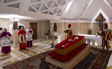 Corpo do papa Francisco na residência de Santa Marta
 21/4/2025  Vaticano/Divulgação