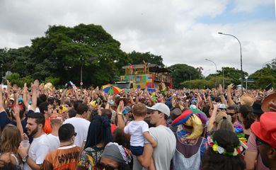 Blocos animam o pré-carnaval de São Paulo