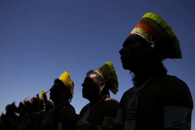 Brasília (DF), 05/06/2023 - Povos indígenas de diversas etnias montam acampamento em Brasília para mobilização contra o Marco Temporal. Foto: Marcelo Camargo/Agência Brasil