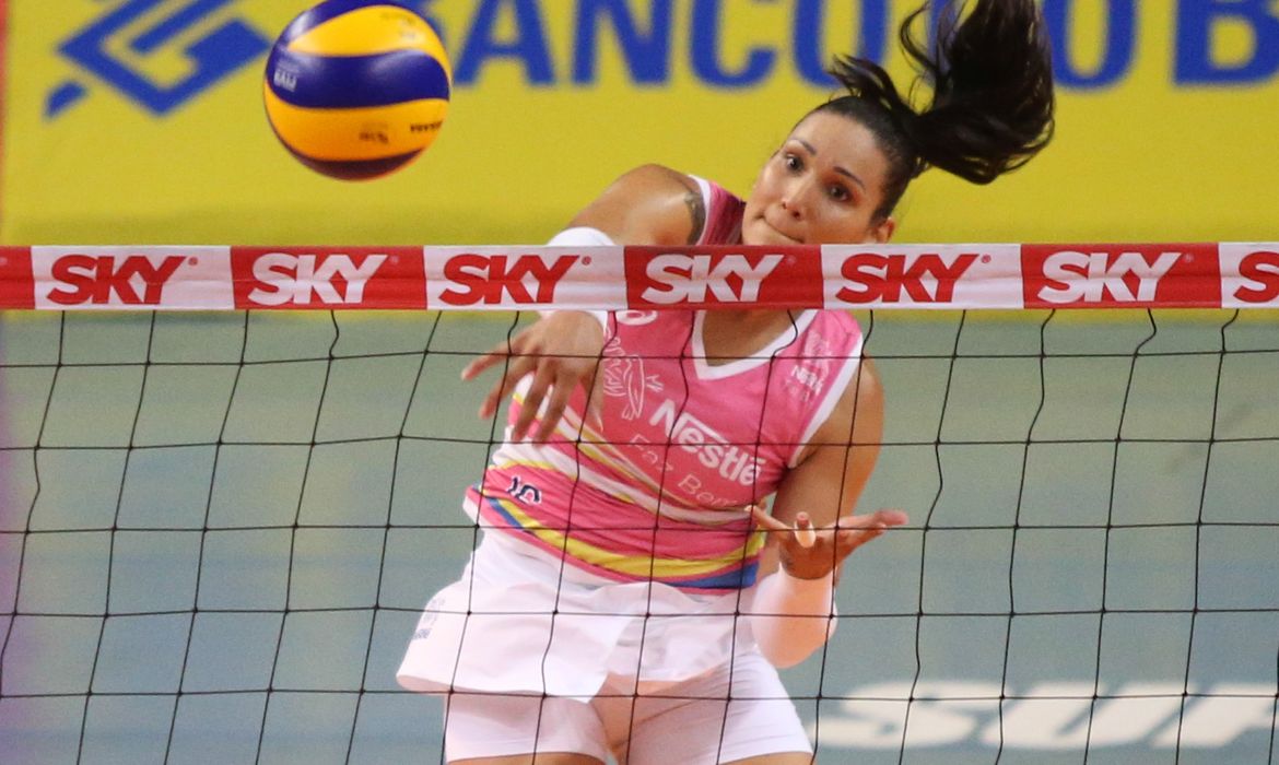 Tandara,Tandara Alves Caixeta, Vôlei