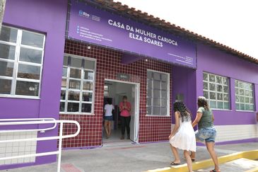 Inauguração da Casa da Mulher Carioca Elza Soares, na Vila Olímpica Mestre André, em Padre Miguel, zona oeste da cidade. 