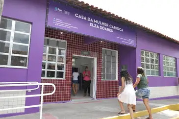 Tânia Rêgo/Agência Brasil Inauguração da Casa da Mulher Carioca Elza Soares, na Vila Olímpica Mestre André, em Padre Miguel, zona oeste da cidade.