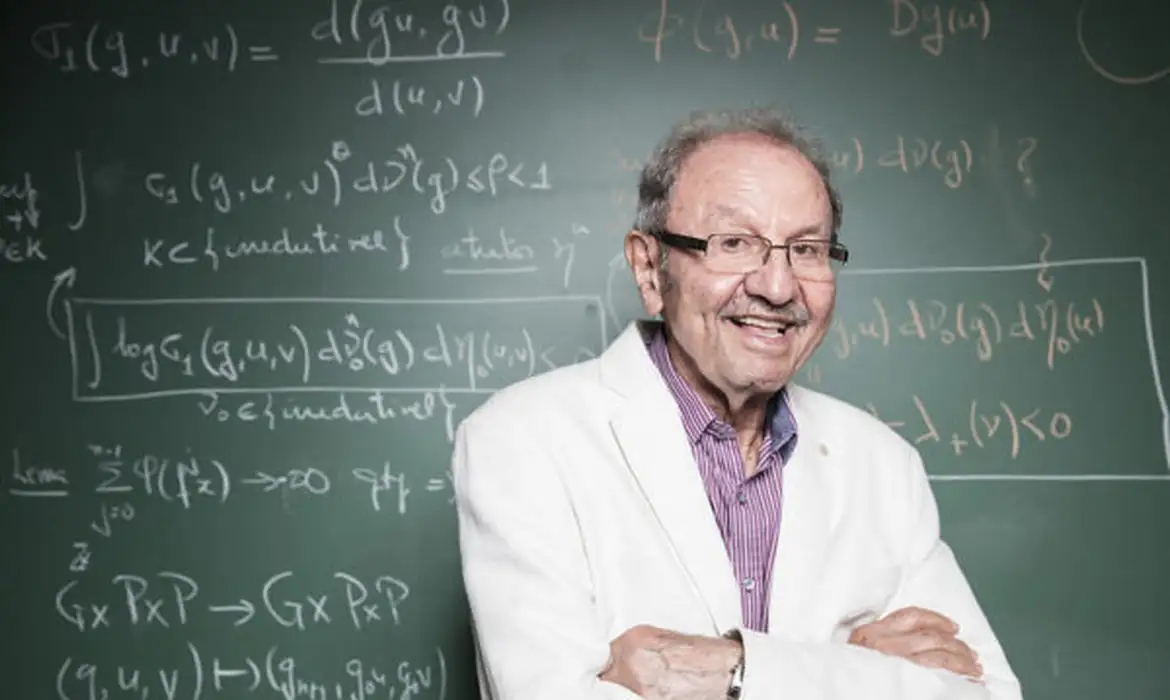 Aos 85 anos, morre matemático Jacob Palis no Rio de Janeiro. 