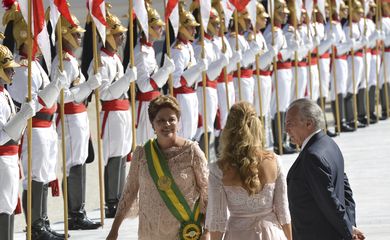 A presidenta Dilma Rousseff e o vice, Michel Temer, durante cerimônia de posse no Palácio do Planalto (Marcelo Camargo/Agência Brasil)