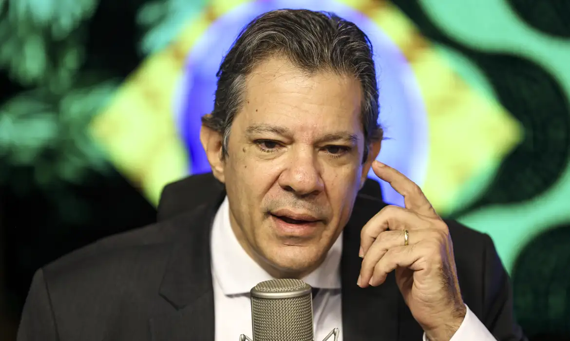 'Não vemos problema em corrigir rota', diz Haddad