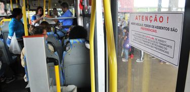 No DF, decisão judicial garante a idosos utilizar qualquer assento nos ônibus