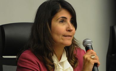 A engenheira de produção Andrea Marques de Almeida trabalhou 25 anos na Vale e, desde abril do ano passado, ocupa a Diretoria Executiva de Finanças e RI da Petrobras.
