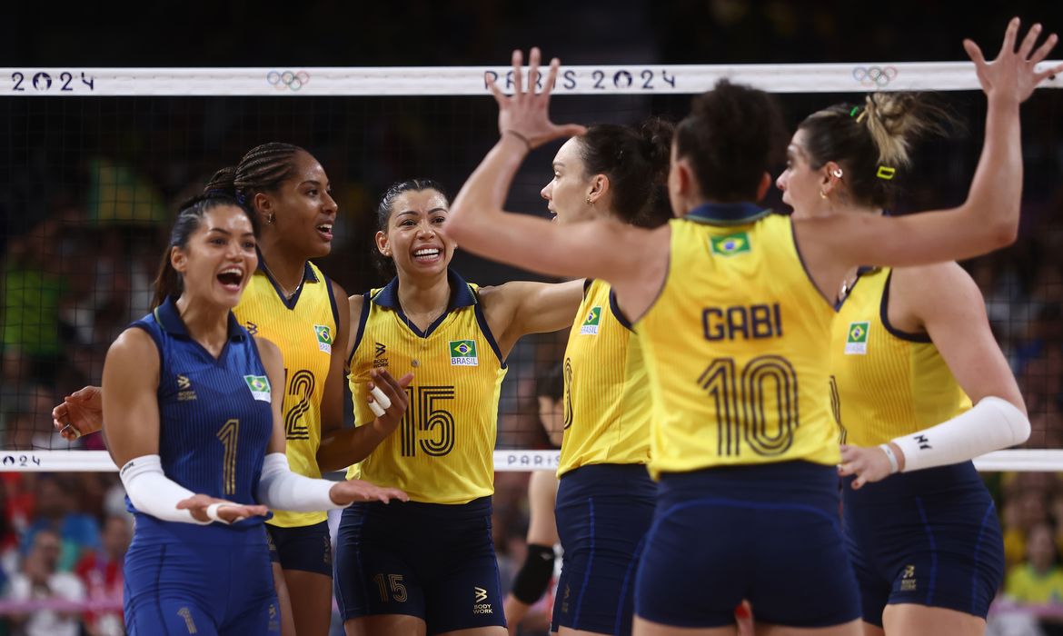 2024.08.01 - Jogos Olímpicos Paris 2024 - Vôlei feminino - Brasil enfrenta o Japão na segunda rodada da fase de grupos. - Foto: Luiza Moraes/COB