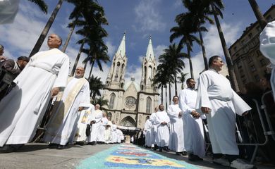 Oficialmente, Corpus Christi não é considerado feriado nacional