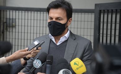 O ministro das Comunicações, Fábio Faria, é entrevistado no Rio de Janeiro.