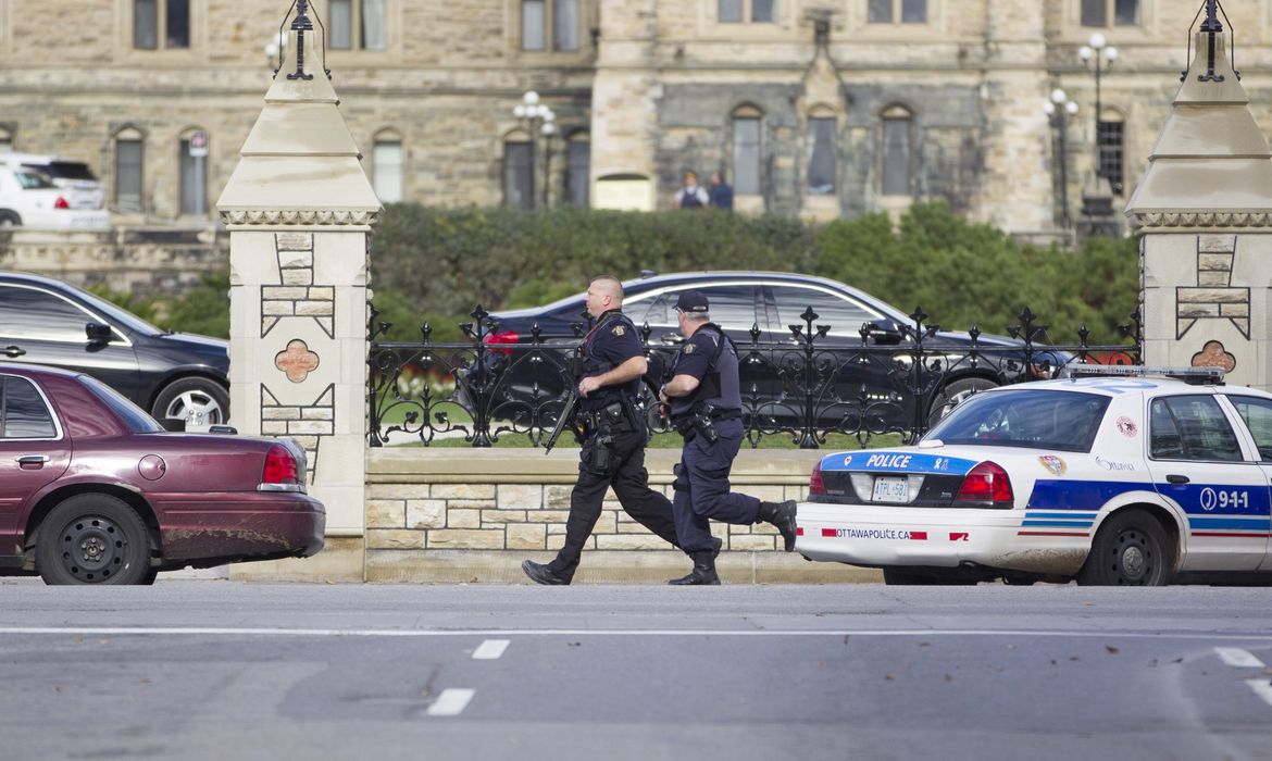Parlamento do Canadá é isolado após tiroteio (Agência Lusa/Direitos Reservados)