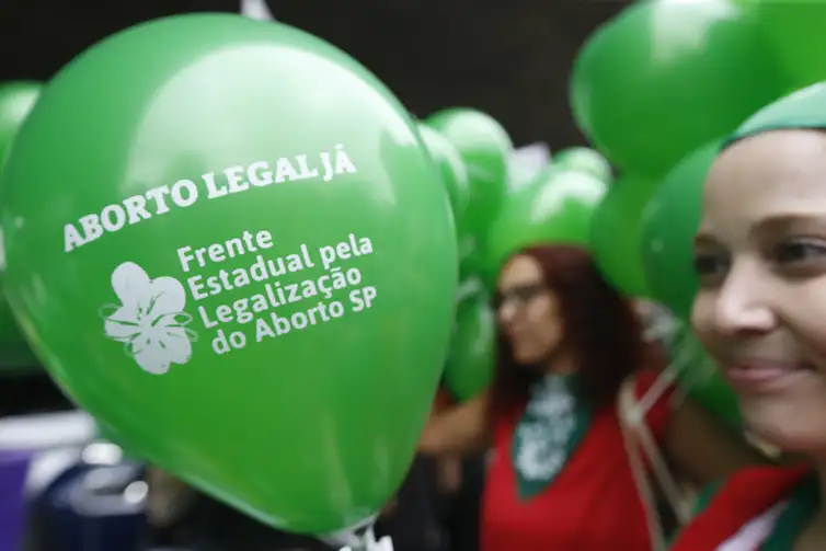 São Paulo (SP), 28/09/2024 - Entidades fazem manifestação pela legalização do aborto  em frente ao MASP. Foto: Paulo Pinto/Agência Brasil