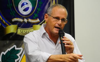 O secretário de segurança, José Mariano Beltrame, durante coletiva na Cidade da Polícia para anunciar os presos da Operação Urano (Tânia Rêgo/Agência Brasil)