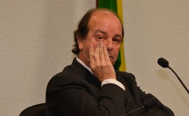 A CPI Mista da Petrobras ouve o depoimento de Jorge Luiz Zelada, ex-diretor da área Internacional da Petrobras (José Cruz/Agência Brasil)