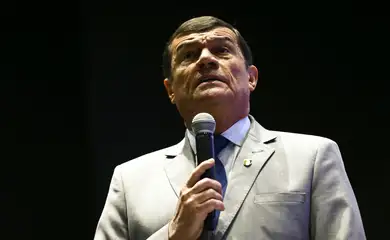 O ministro da Defesa, Paulo Sérgio Nogueira, durante a abertura da 7ª Mostra BID Brasil, evento do segmento de defesa e segurança, no Centro de Convenções Ulysses Guimarães, em Brasília.
