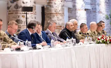 A Ukrainian delegation, led by Ukrainian Defence Minister Rustem Umerov, attend a meeting with Russian delegation (not pictured) in Istanbul, Turkey, May 16, 2025. Reuters/Arda Kucukkaya/Turkish Foreign MinistryProibida reprodução