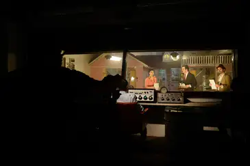 O Museu do Rádio grava cenas da primeira radionovela do Brasil. "Em busca da felicidade", que está completando 80 anos.