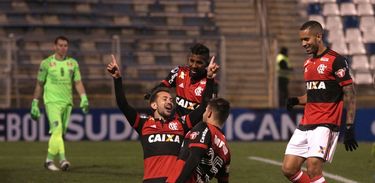 Réver, Berrío, Leandro Damião, Rafael Vaz e Éverton Ribeiro marcaram os gols do Fla