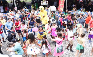 Brasília, (DF) – 10/02/2024 – Bloquinho de carnaval infantil, (Galinho). Foto Valter Campanato/Agência Brasil.