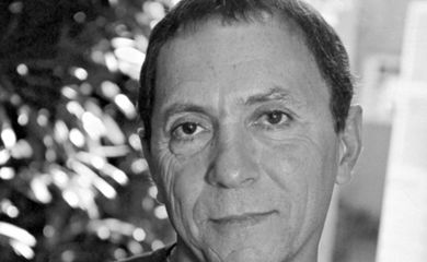 Escritor Luiz Alberto Mendes