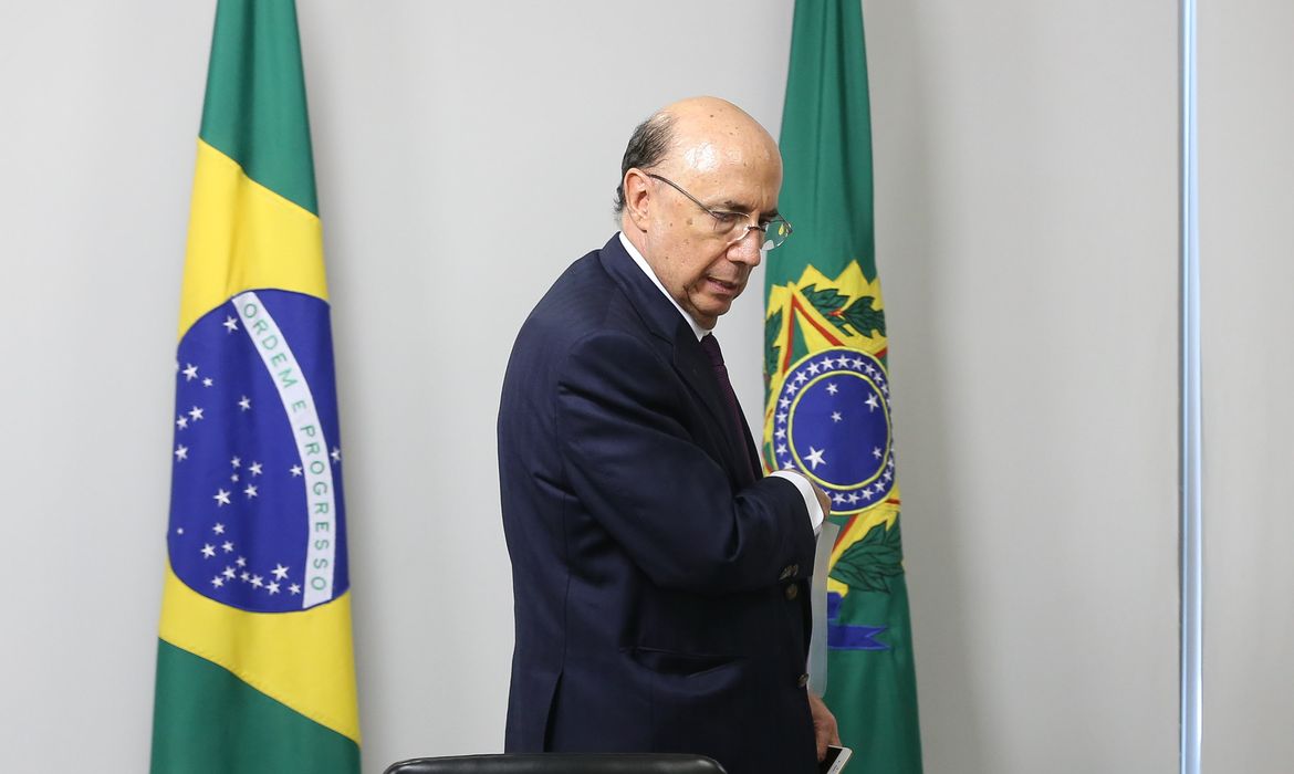 Brasília - Ministro da Fazenda, Henrique Meirelles, participa da 111ª reunião do Conselho da Câmara de Comércio Exterior (Camex), no Palácio do Planalto (Valter Campanato / Agência Brasil)