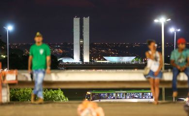 A Rodoviária de Brasília é o encontro dos Eixos Monumental e Rodoviário.