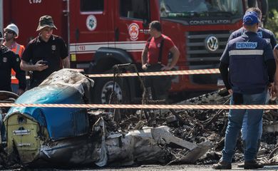 São Paulo (SP) 07/02/2025 - Acidente envolvendo um avião de pequeno porte que caiu na avenida Marquês de São Vicente, após decolar do Campo de Marte.
Foto: Paulo Pinto/Agência Brasil