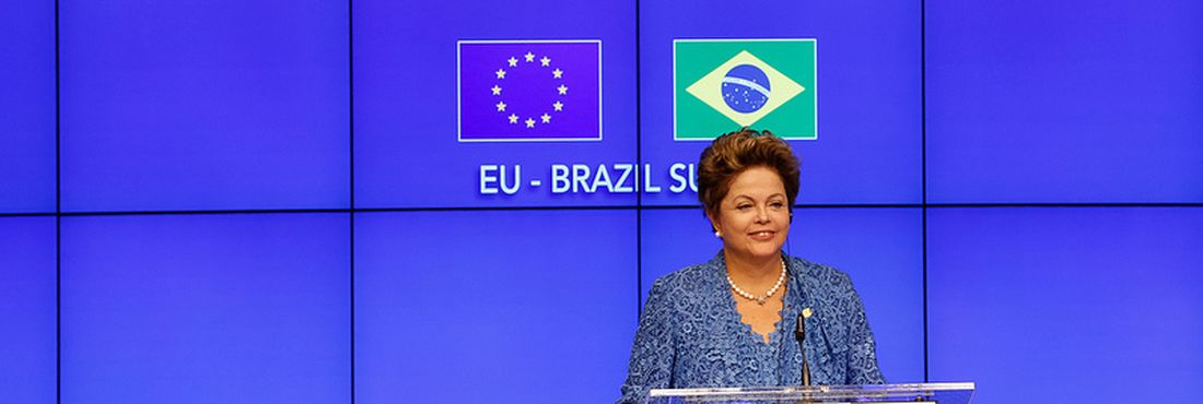 A presidenta participa nesta segunda-feira (24/2), em Bruxelas, na Bélgica, da reunião de cúpula entre Brasil e União Europeia