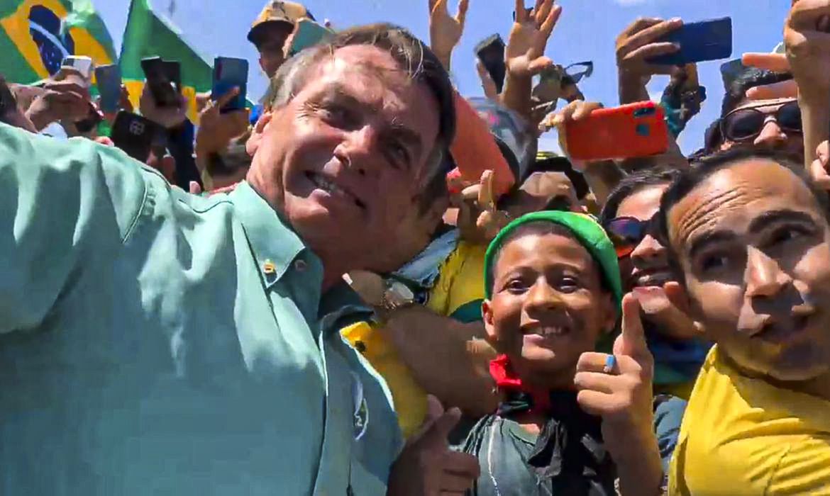 Bolsonaro faz campanha em Juazeiro (BA)
