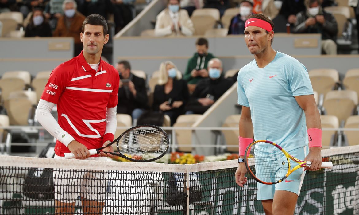 Nadal e Djokovic no Aberto da França, de 2020 - tenista - tênis