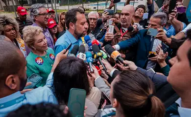 São Paulo (SP), 27/10/2024 - Candidato a prefeitura de São Paulo, Guilherme Boulos, fala com jornalistas. Foto: Leandro Paiva/Divulgação