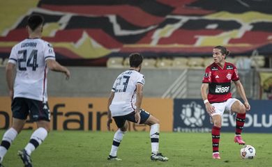 Flamengo, Vélez Sársfiel, Libertadores