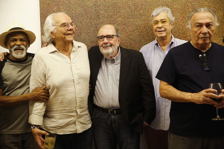 O cineasta Cacá Diegues é eleito para a cadeira 7 da Academia Brasileira de Letras. 