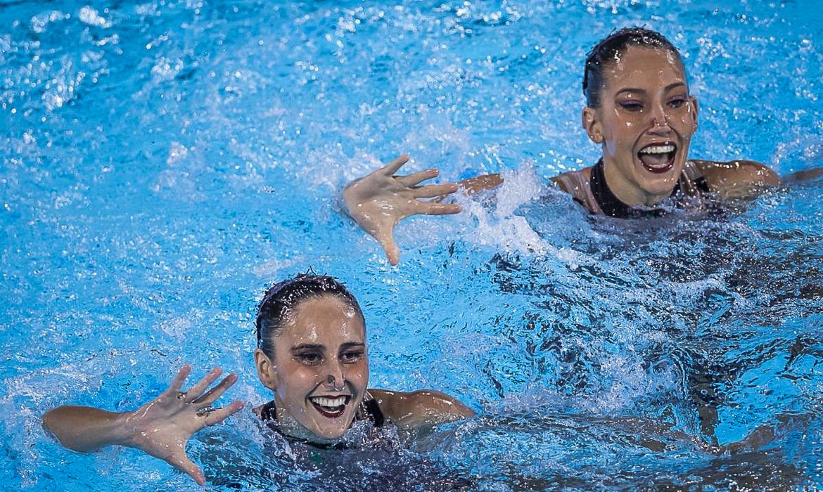 Laura Miccuci e Luisa Borges formarão o dueto titular do Brasil para o Pré-Olímpico de Nado Artístico.