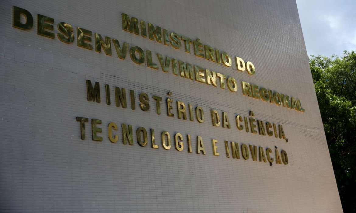 Fachada do ministério do Desenvolvimento Regional e Ciência, Tecnologia e Inovação