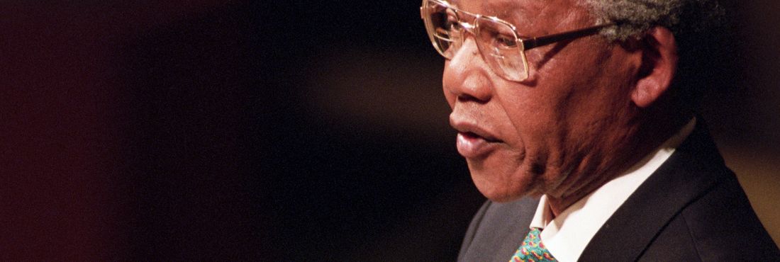 Nelson Mandela defende o fim do Apartheid, em 1993