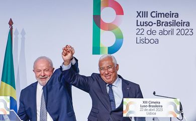 Lisboa (PT) 22/04/2023 - O presidente Luiz Inácio Lula da Silva (e) e o primeiro-ministro de Portugal, António Costa (d), durante a XIII Cimeira Luso-Brasileira.
Foto: Ricardo Stuckert/PR
